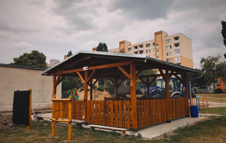 V Seredi sa dokončil krásny environmentálny projekt pre našich najmenších škôlkarov