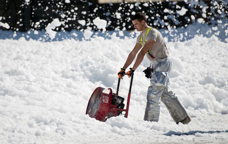 Odpratávanie snehu už viac nebude pre Seredčanov povinnosť. Čo sa mení?