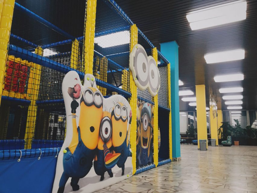 Detské mimoňové ihrisko bude už onedlho výborným miestom pre rodiny s deťmi v Seredi