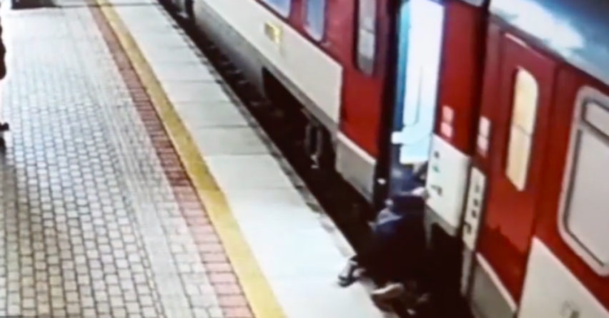 Hrôzostrašná scéna na vlakovej stanici v Trnave! Babičke sa nepodarilo naskočiť na idúci vlak a spadla pod neho