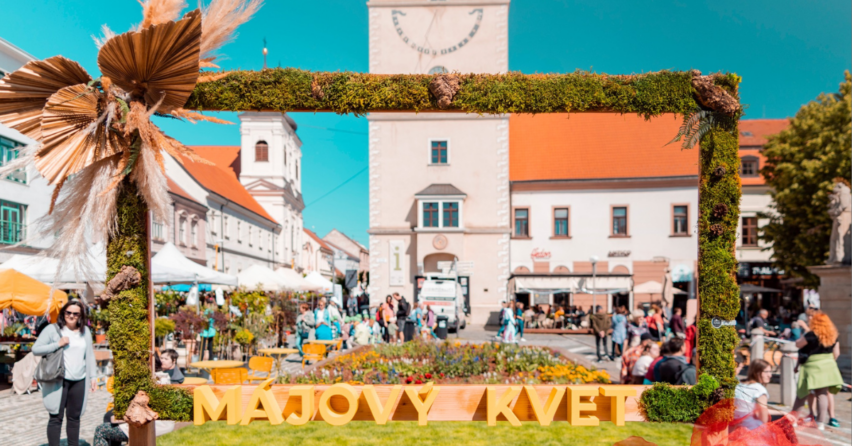 Májový kvet 2025 prinesie do Trnavy pestrú ponuku rastlín, inšpiráciu pre záhradkárov aj novú oddychovú zónu