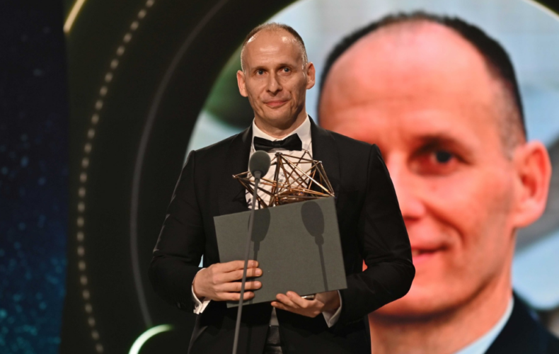Seredčan Ľubomír Švorc sa stal laureátom ESET Science Award 2025 v kategórii Výnimočná osobnosť vysokoškolského vzdelávania